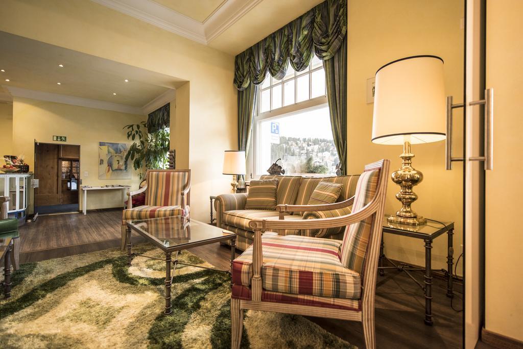 Posthotel Holiday Villa أروسا المظهر الخارجي الصورة