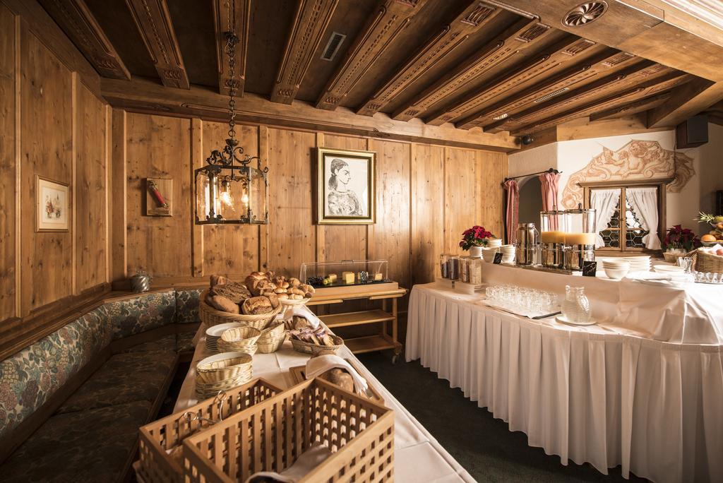 Posthotel Holiday Villa أروسا المظهر الخارجي الصورة