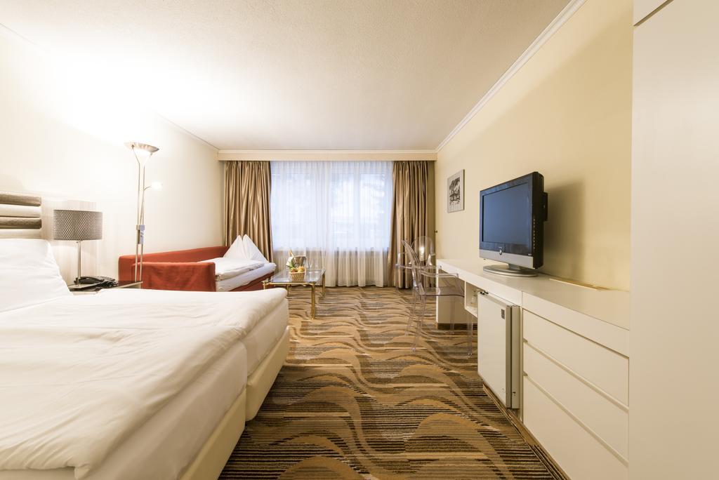 Posthotel Holiday Villa أروسا المظهر الخارجي الصورة