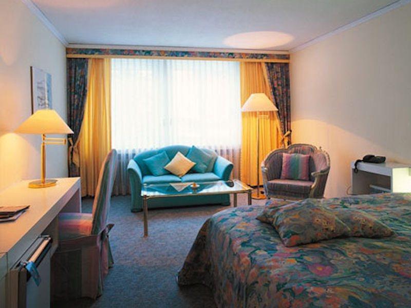 Posthotel Holiday Villa أروسا المظهر الخارجي الصورة