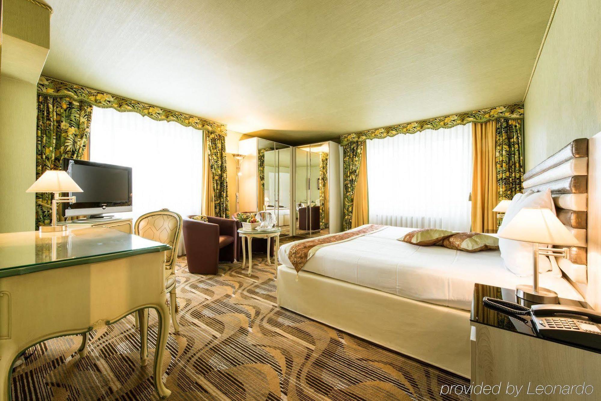 Posthotel Holiday Villa أروسا المظهر الخارجي الصورة